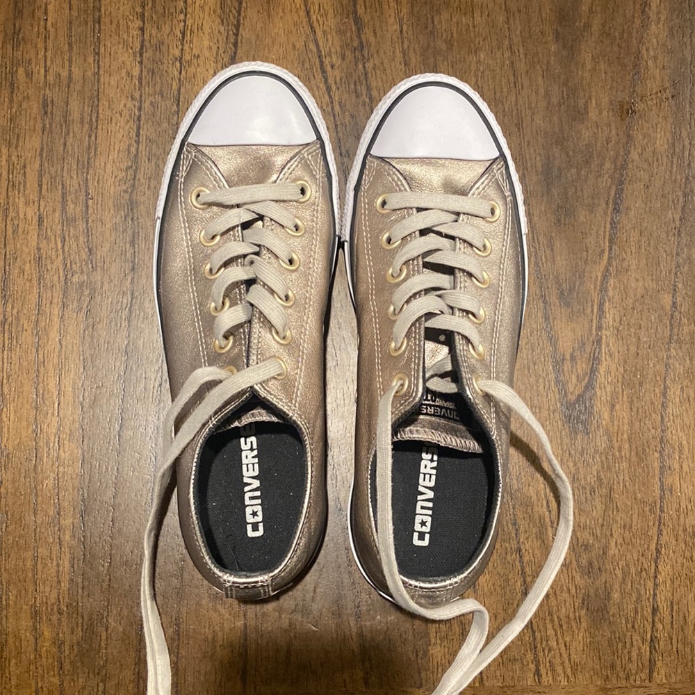 Metallic gold Converse All Stars. HTF. Women’s size 8